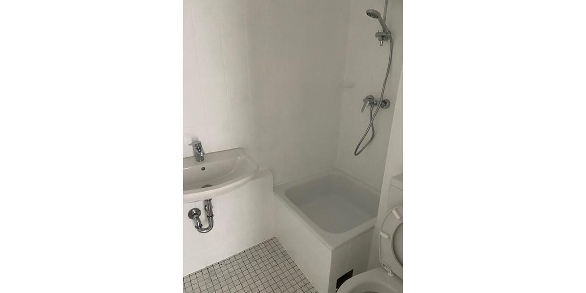 Erdgeschoßwohnung Wuppertal Arrenberg - 1 Zimmer, 30 m&sup2;, 349&euro; | Angebot:26532526