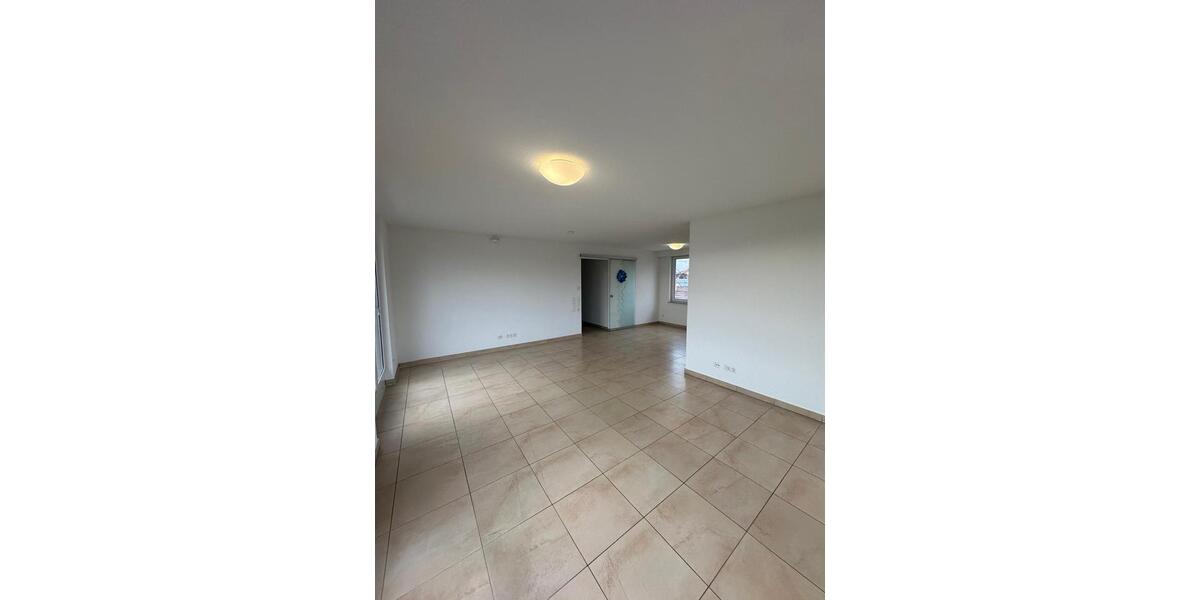 Etagenwohnung Nürtingen - 4 Zimmer, 115 m&sup2;, 1.400&euro; | Angebot:24637872