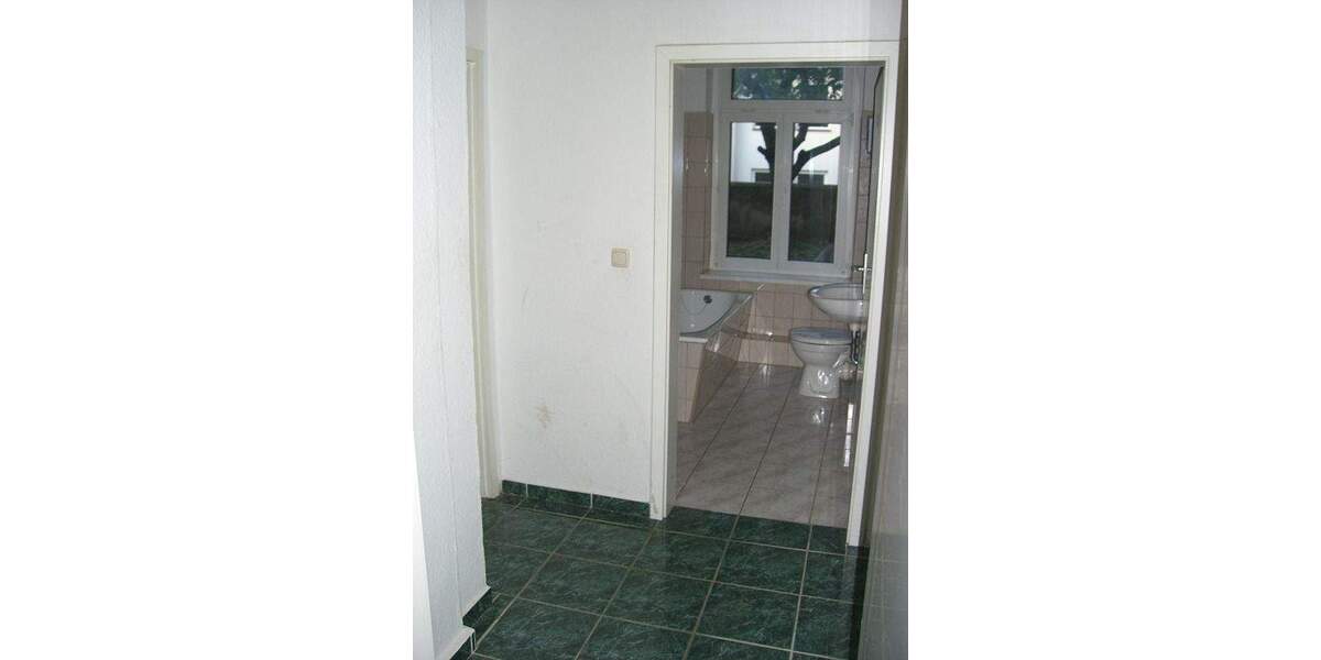 Etagenwohnung Schwerin Paulsstadt - 1 Zimmer, 38 m&sup2;, 300&euro; | Angebot:24609573