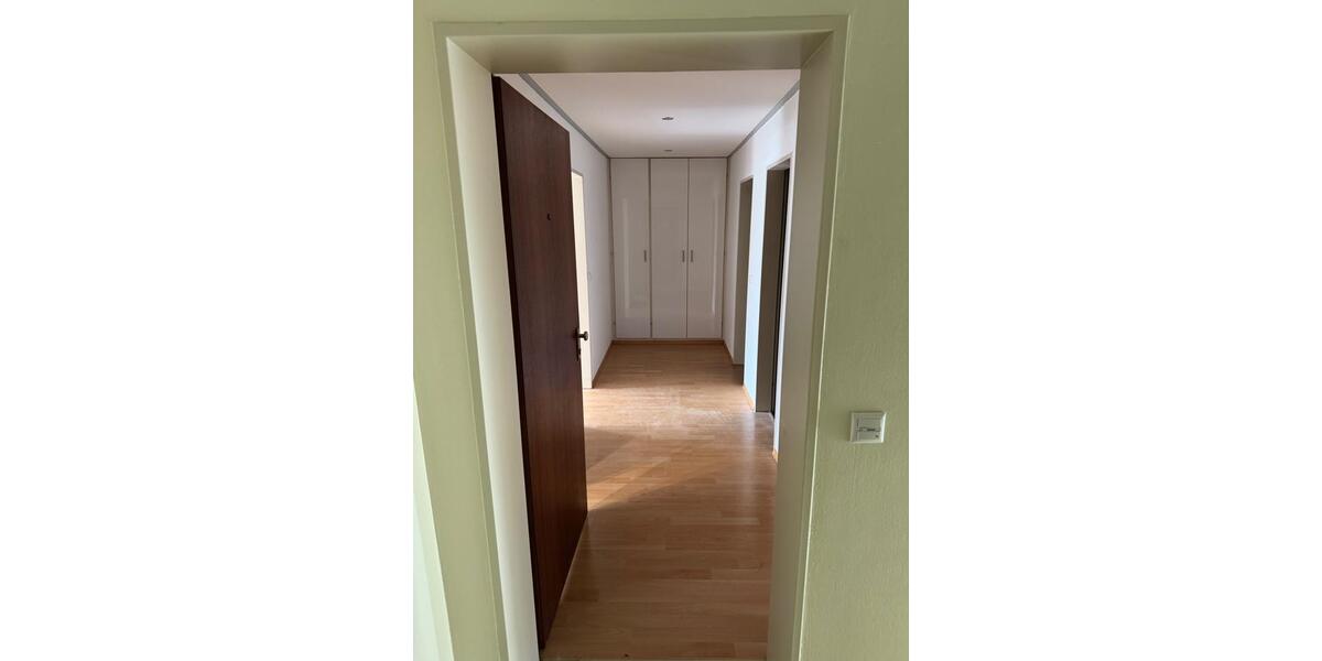 Hochparterre Kempten (Allgäu) - 2.5 Zimmer, 73 m&sup2;, 1.200&euro; | Angebot:26639966