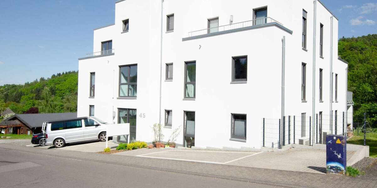 Etagenwohnung Idar-Oberstein Oberstein - 2 Zimmer, 81 m&sup2;, 820&euro; | Angebot:20621561