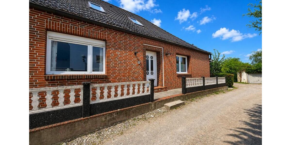 Dachgeschoßwohnung Wittmund - 3 Zimmer, 90 m&sup2;, 900&euro; | Angebot:26701562