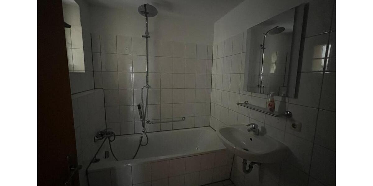 Erdgeschoßwohnung Rochlitz - 3 Zimmer, 70 m&sup2;, 420&euro; | Angebot:26098091