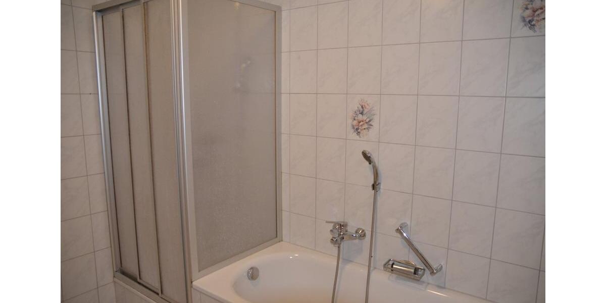 Etagenwohnung Schierling - 3 Zimmer, 90 m&sup2;, 600&euro; | Angebot:25655385