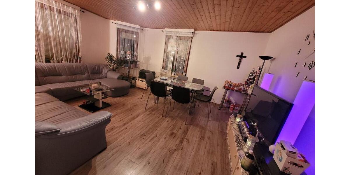 Etagenwohnung Albstadt - 4 Zimmer, 1.100&euro; | Angebot:23606551