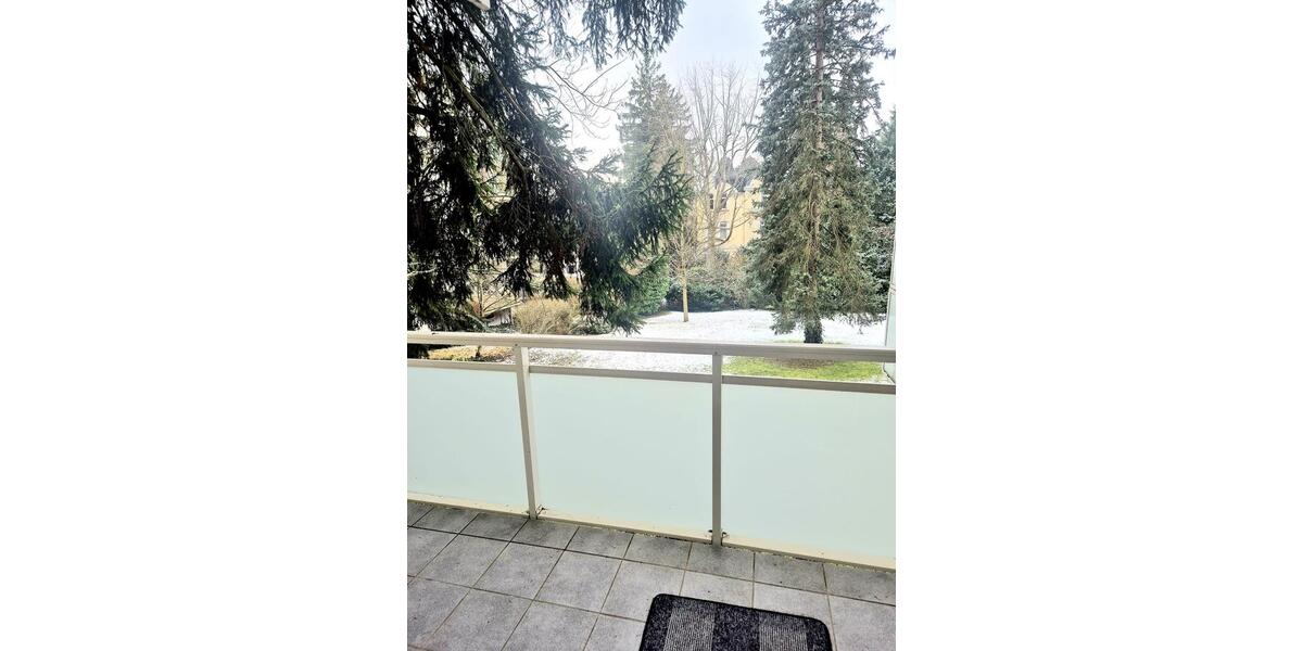 Hochparterre Wiesbaden Nordost - 3 Zimmer, 89 m&sup2;, 1.920&euro; | Angebot:25044806