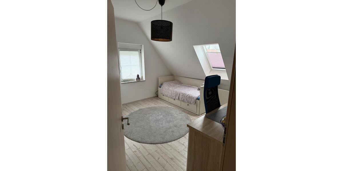 Dachgeschoßwohnung Breitenworbis - 3.5 Zimmer, 85 m&sup2;, 650&euro; | Angebot:24835307