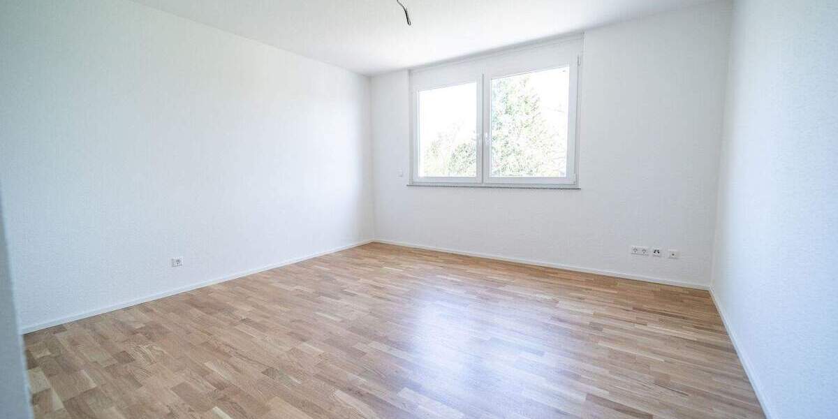 Etagenwohnung Abstatt - 4 Zimmer, 129 m&sup2;, 1.750&euro; | Angebot:24516970