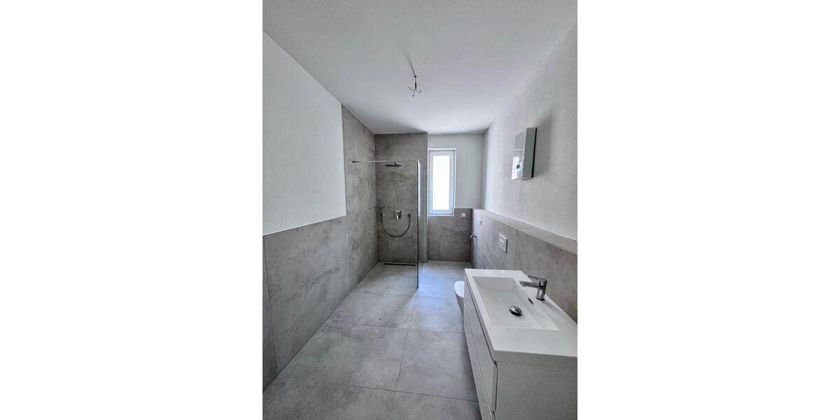Etagenwohnung Gummersbach - 2 Zimmer, 73 m&sup2;, 850&euro; | Angebot:26132190