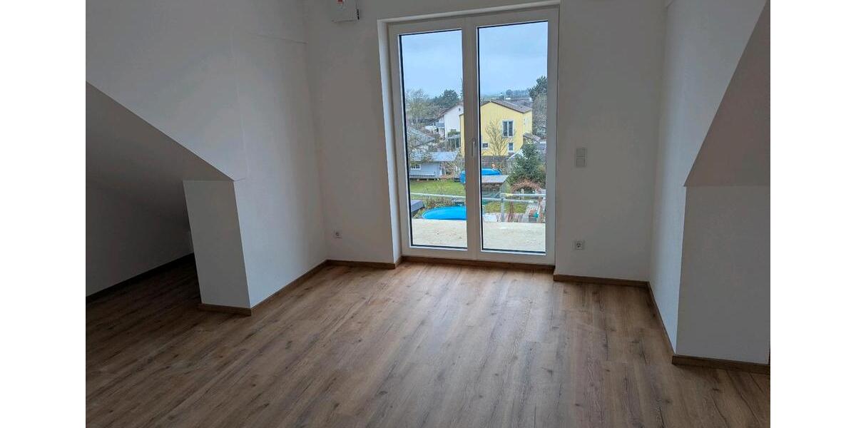 Dachgeschoßwohnung Gaimersheim - 2 Zimmer, 56 m&sup2;, 1.000&euro; | Angebot:25641082
