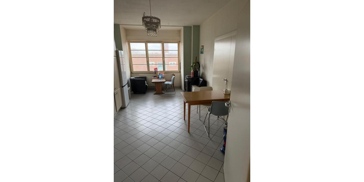 Etagenwohnung Mannheim Almenhof - 3 Zimmer, 101 m&sup2;, 1.450&euro; | Angebot:25987926