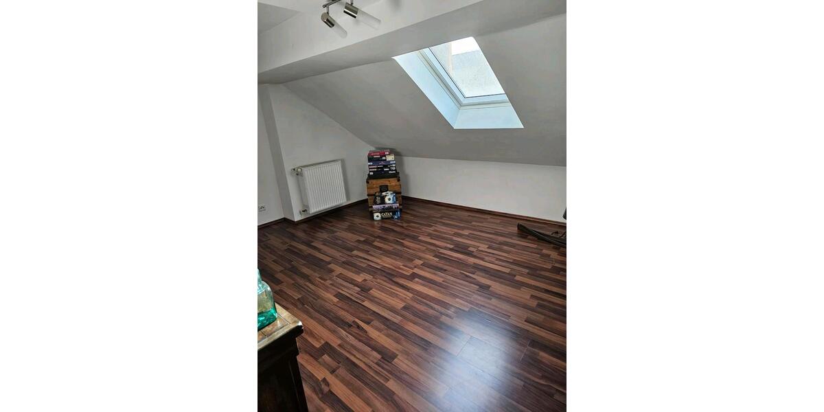 Etagenwohnung Pfeffelbach - 5 Zimmer, 120 m&sup2;, 1.050&euro; | Angebot:26181982