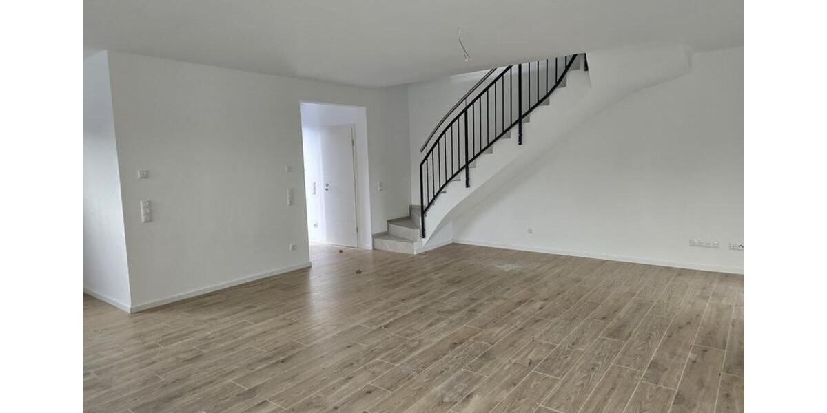 Reihenhaus Höchst im Odenwald - 4 Zimmer, 120 m&sup2;, 1.400&euro; | Angebot:23704908