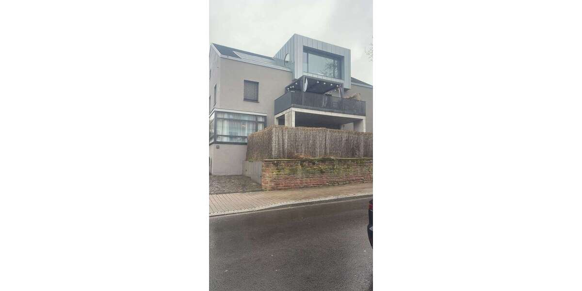 Etagenwohnung Kaiserslautern - 3 Zimmer, 105 m&sup2;, 1.260&euro; | Angebot:25195713