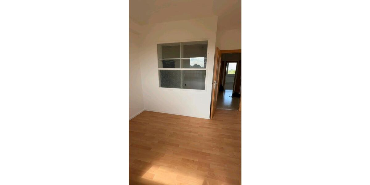 Dachgeschoßwohnung Eberswalde Brandenburgisches Viertel - 3 Zimmer, 57 m&sup2;, 566&euro; | Angebot:26653093