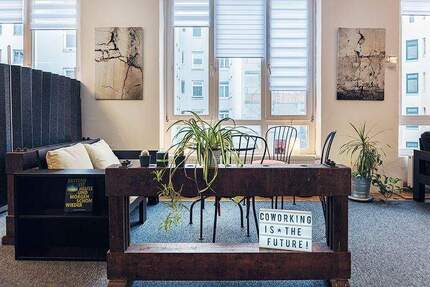 Freie Schreibtischplätze und Büros in Winterhuder Coworking Space - All-in-Miete zimmer