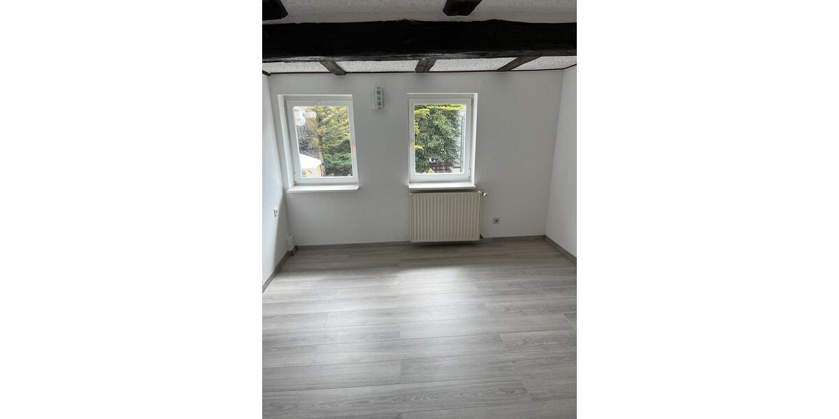 Etagenwohnung Kaltennordheim - 3 Zimmer, 96 m&sup2;, 650&euro; | Angebot:24691981