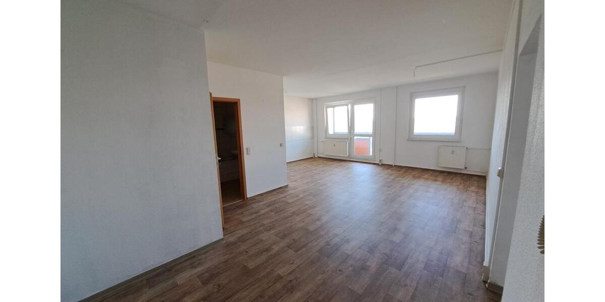 Etagenwohnung Löbau - 2 Zimmer, 56 m&sup2;, 317&euro; | Angebot:16399404