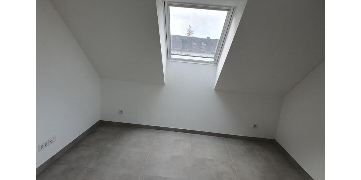 Dachgeschoßwohnung Fürth Atzenhof - 2 Zimmer, 69 m&sup2;, 1.050&euro; | Angebot:24655878