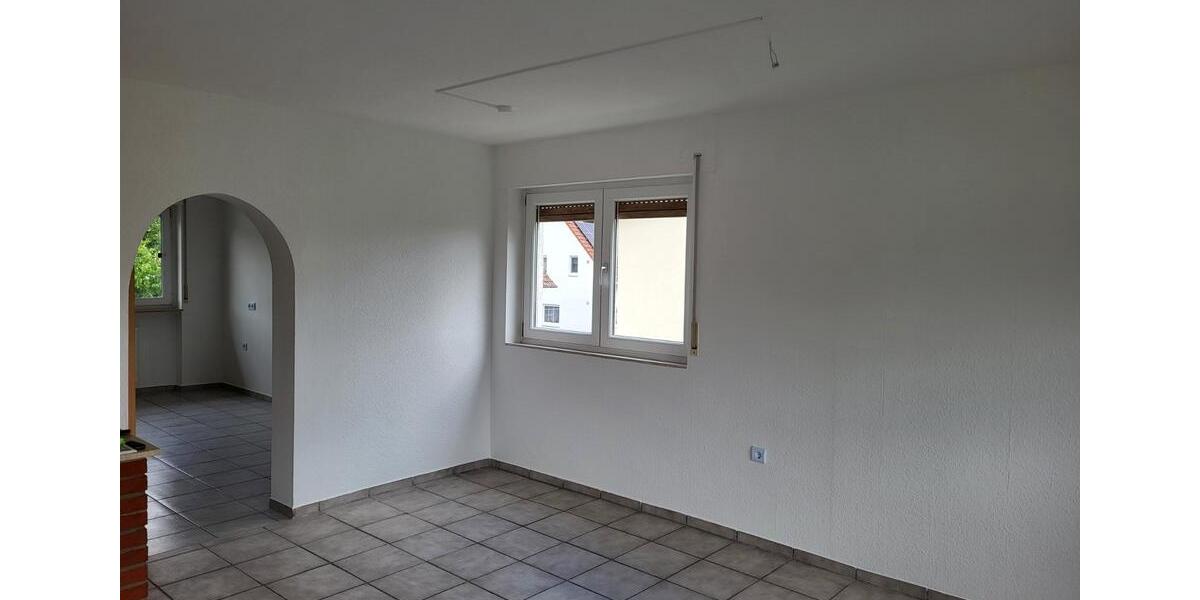 Etagenwohnung Groß-Zimmern Zimmern - 4 Zimmer, 110 m&sup2;, 1.100&euro; | Angebot:24741911