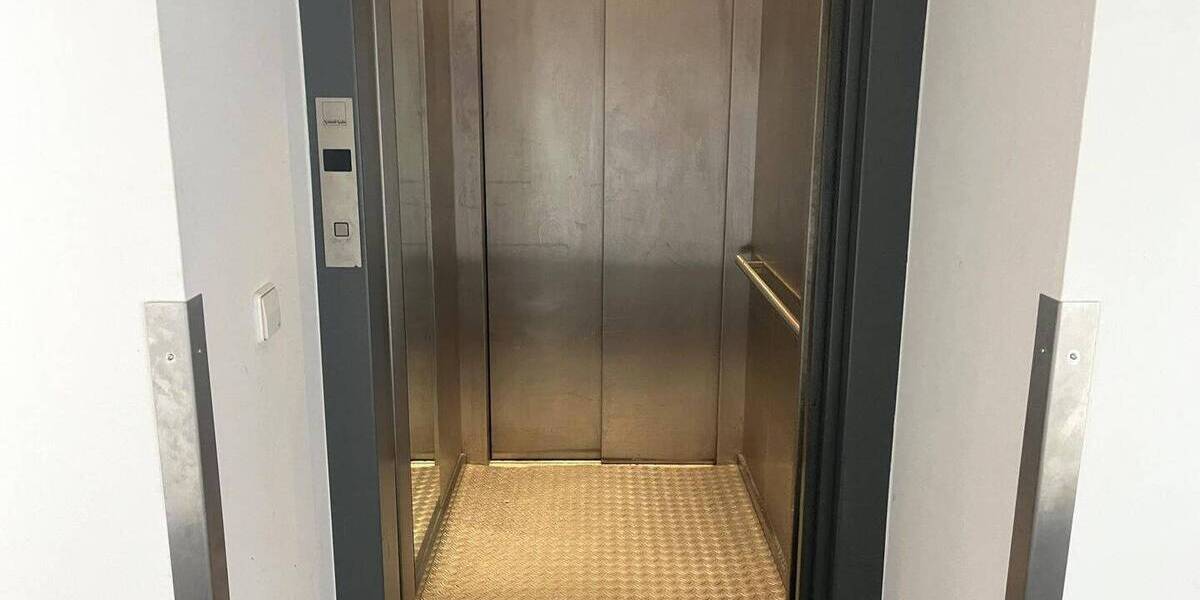 Etagenwohnung Freudenstadt - 3 Zimmer, 132 m&sup2;, 995&euro; | Angebot:26544875