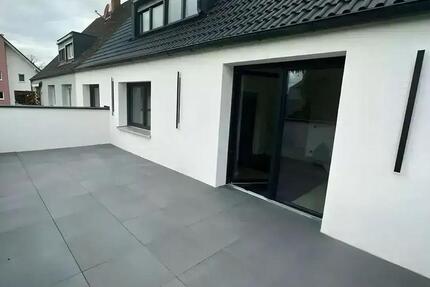 Luxus Whg mit EBK, Dachterrasse, Provisionsfrei! 4 zimmer