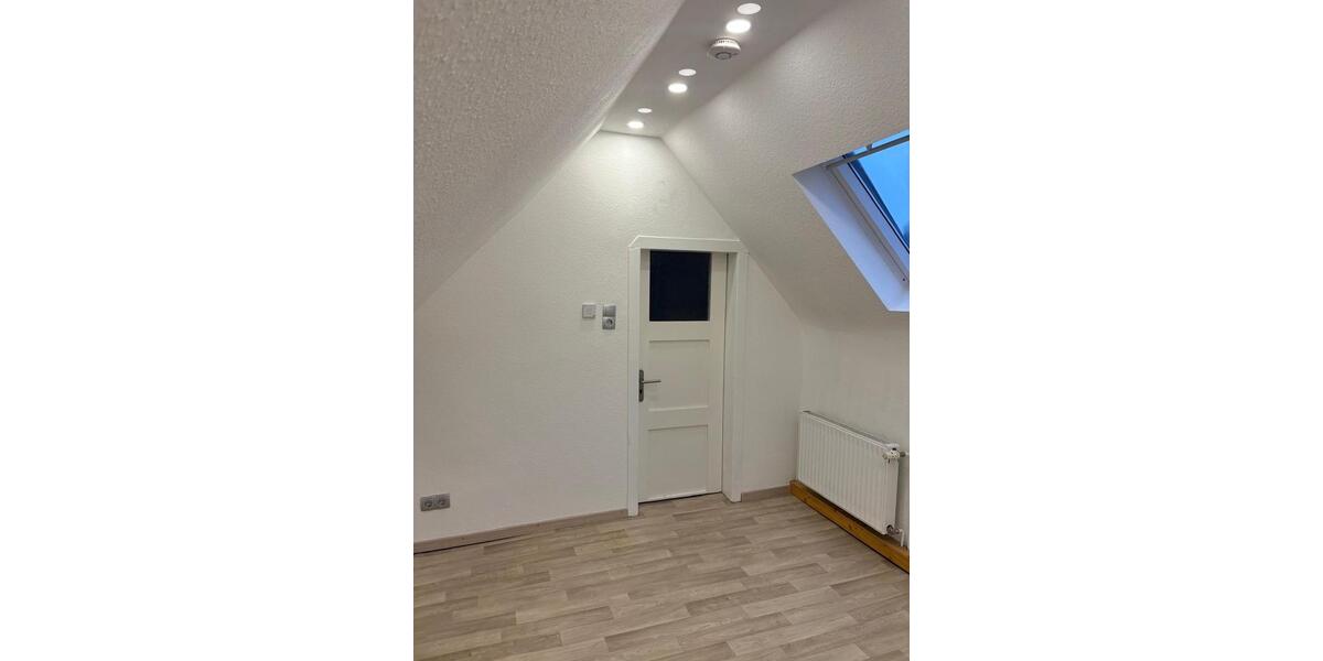 Etagenwohnung Bürstadt - 3 Zimmer, 75 m&sup2;, 780&euro; | Angebot:26044448