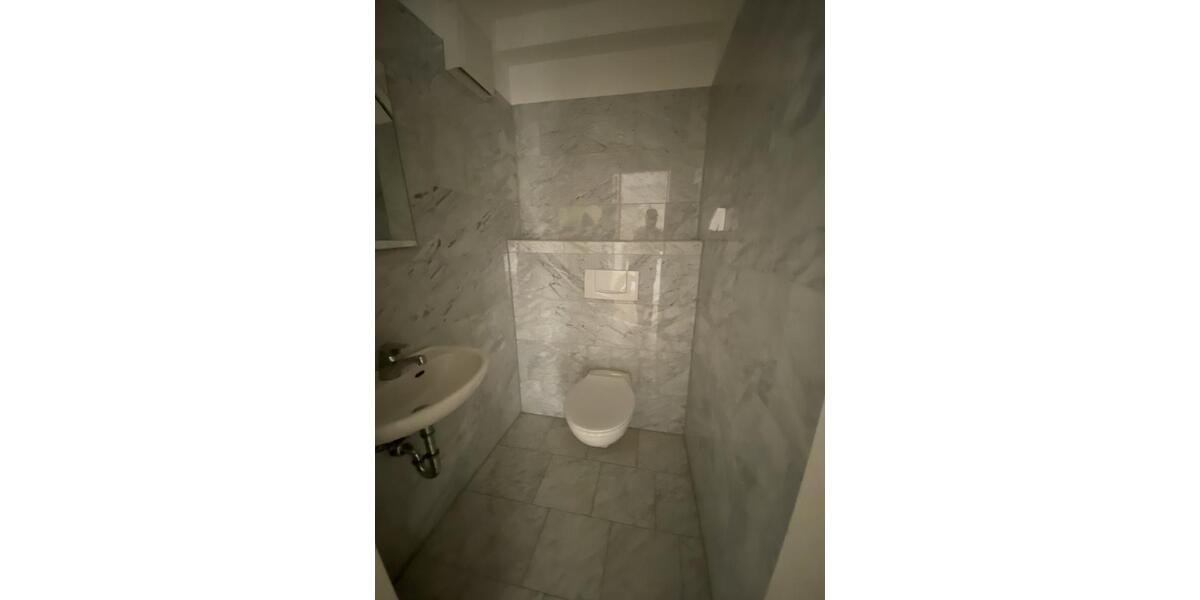 Etagenwohnung Erfurt - 3 Zimmer, 110 m&sup2;, 1.215&euro; | Angebot:25750358