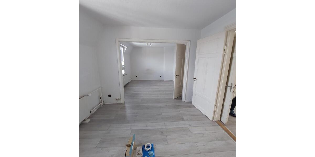 Dachgeschoßwohnung Flensburg - 2 Zimmer, 45 m&sup2;, 495&euro; | Angebot:26115820