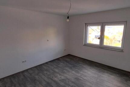 Wohnung Bad Neustadt an der Saale - 3 Zimmer, 82 m&sup2;, 900&euro; | Angebot:25312096