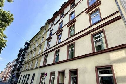 ?? Charmanter Altbau in Frankfurt-Bornheim - jetzt einziehen! ??