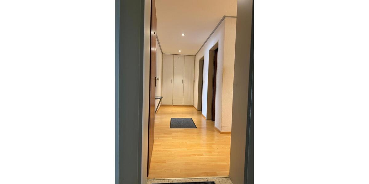 Etagenwohnung Kempten (Allgäu) - 2 Zimmer, 73 m&sup2;, 1.200&euro; | Angebot:26704334