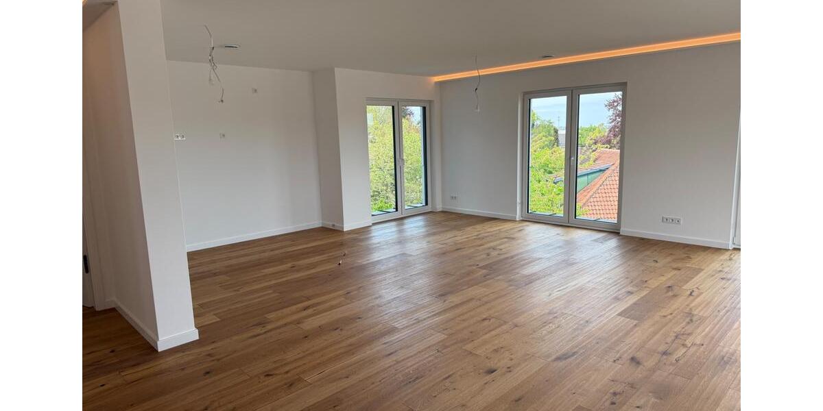 Einfamilienhaus Detmold - 6 Zimmer, 156 m&sup2;, 2.990&euro; | Angebot:26579723