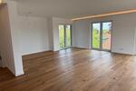 Einfamilienhaus Detmold - 6 Zimmer, 156 m&sup2;, 2.990&euro; | Angebot:26579723