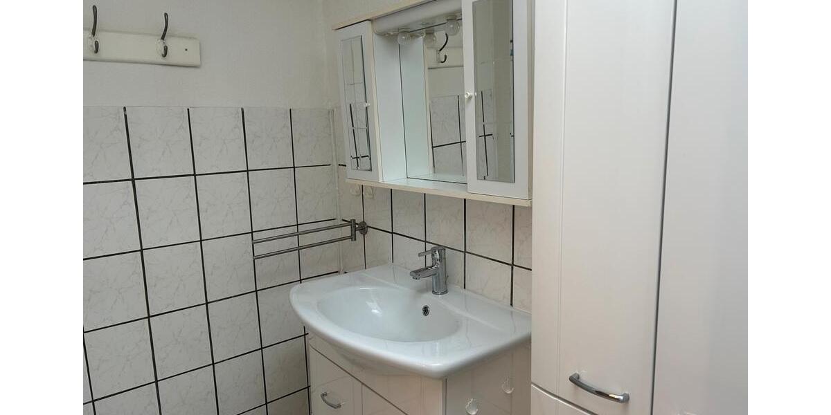 Dachgeschoßwohnung Lübbow - 1 Zimmer, 50 m&sup2;, 350&euro; | Angebot:26041783