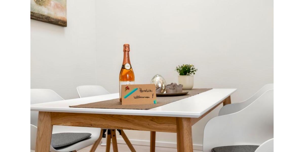 Dachgeschoßwohnung Rostock - 2 Zimmer, 60 m&sup2;, 1.850&euro; | Angebot:23509425