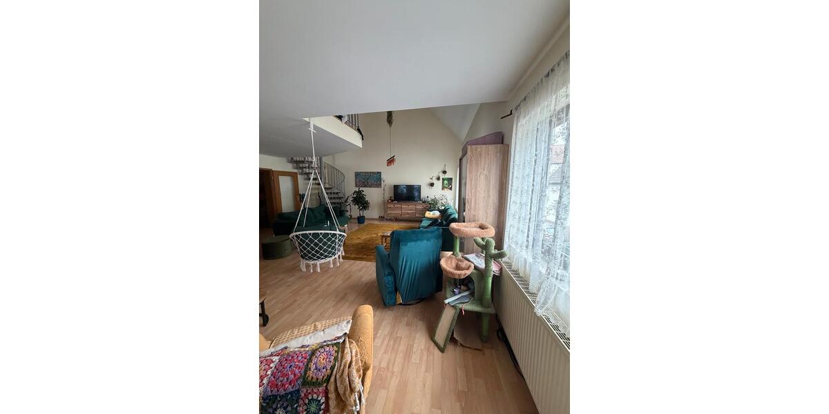 Etagenwohnung Weinheim - 4 Zimmer, 150 m&sup2;, 1.980&euro; | Angebot:26548955