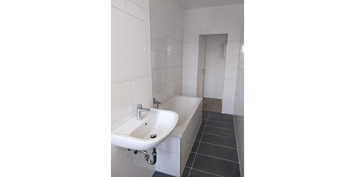 Etagenwohnung Drebach - 4 Zimmer, 76 m&sup2;, 455&euro; | Angebot:23252294