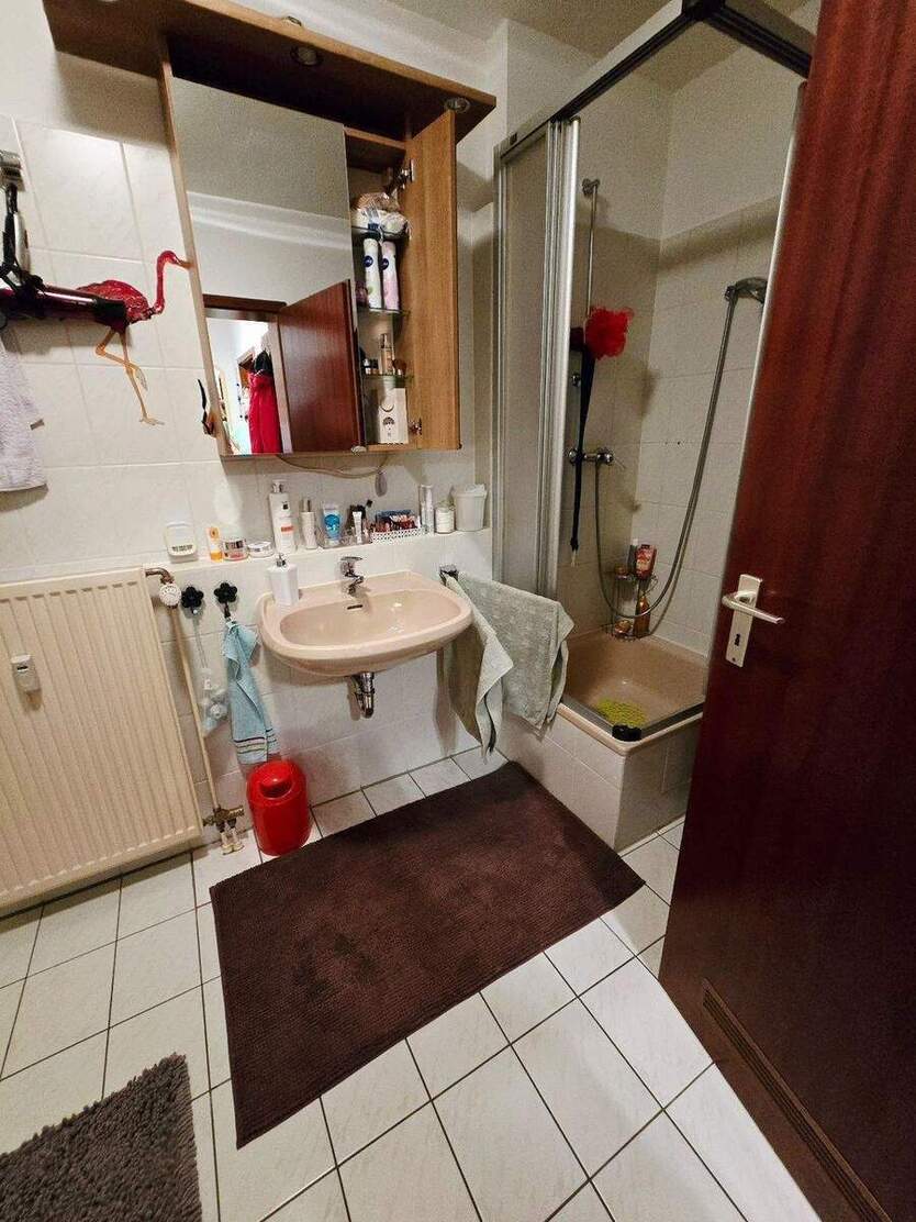 Schöne 2 Zimmer Wohnung mit tollem Balkon in NürnbergNibelungen 2 zimmer