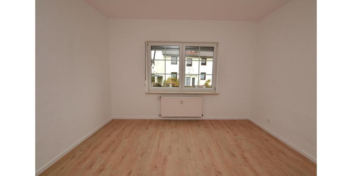 Erdgeschoßwohnung Stadtoldendorf - 2.5 Zimmer, 93 m&sup2;, 690&euro; | Angebot:23805658