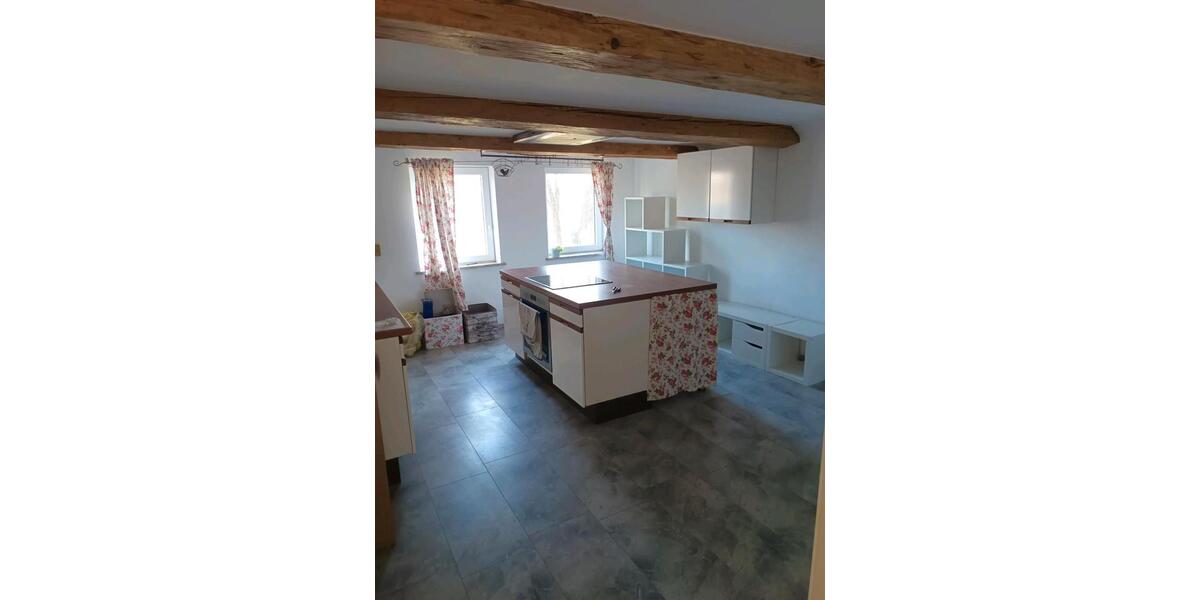 Etagenwohnung Edemissen - 4 Zimmer, 120 m&sup2;, 1.170&euro; | Angebot:25131516