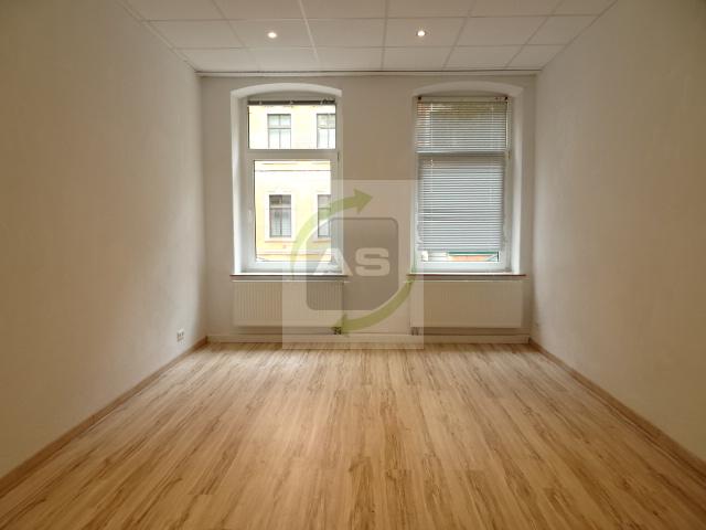 Erdgeschoßwohnung Zwickau - 3 Zimmer, 80 m&sup2;, 499&euro; | Angebot:25902787