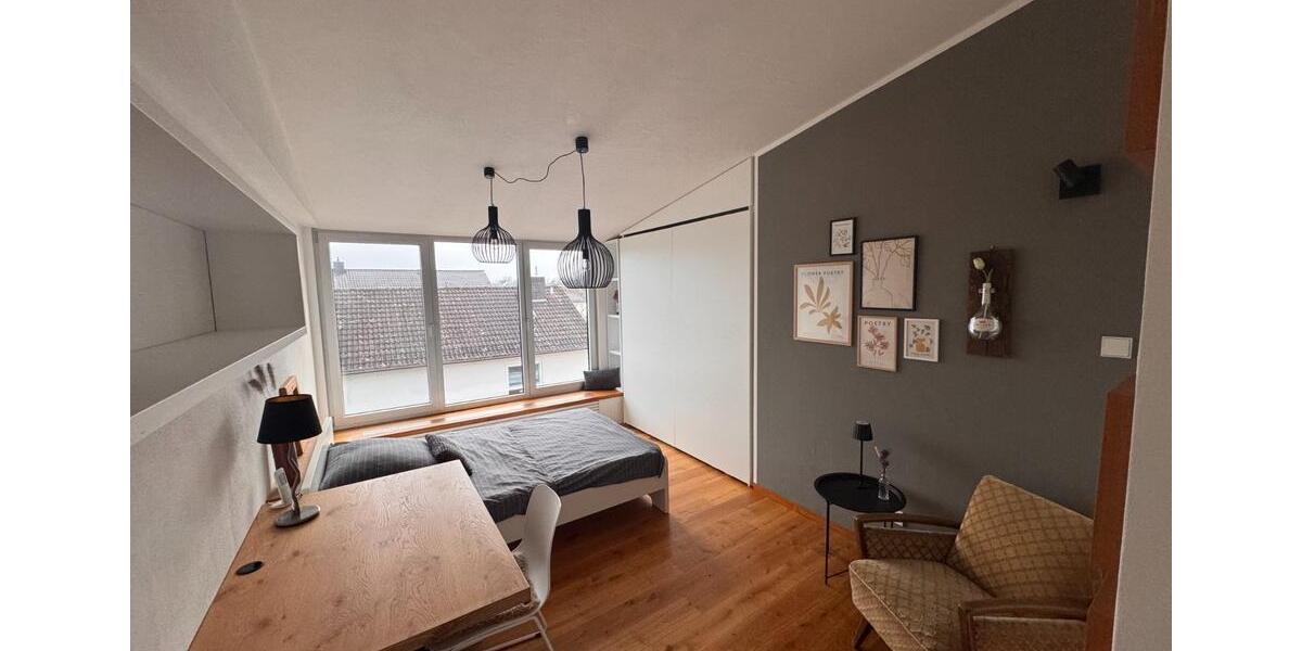 Dachgeschoßwohnung Aschaffenburg Damm - 1 Zimmer, 33 m&sup2;, 820&euro; | Angebot:24361577