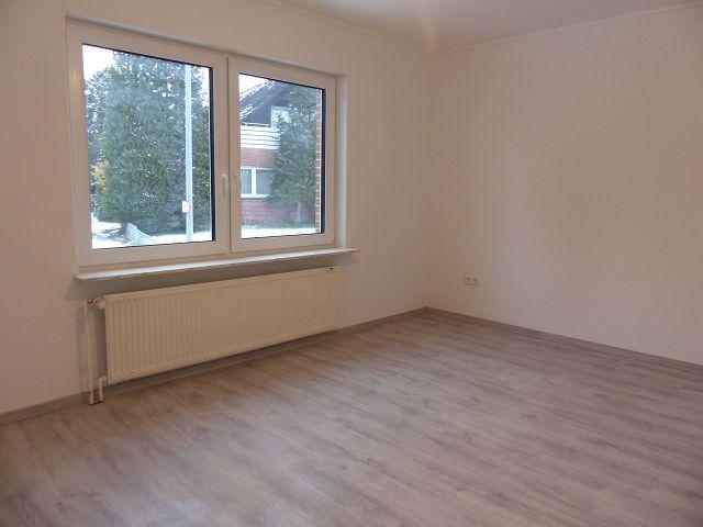 Erdgeschoßwohnung Weener - 2 Zimmer, 83 m&sup2;, 695&euro; | Angebot:24749636