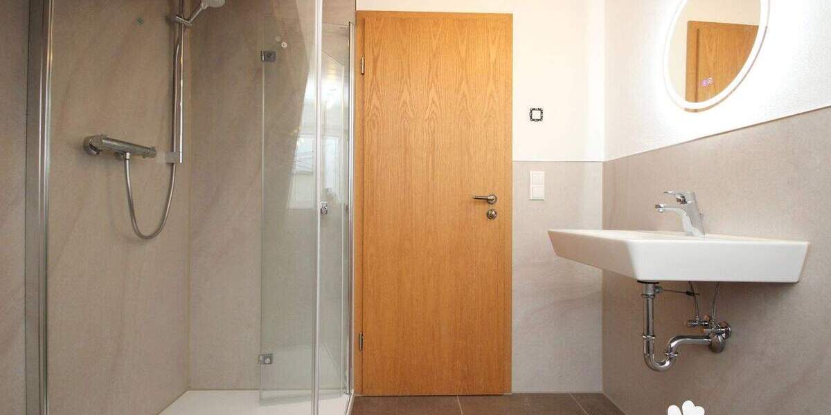 Etagenwohnung Röllbach - 3 Zimmer, 72 m&sup2;, 936&euro; | Angebot:24113762