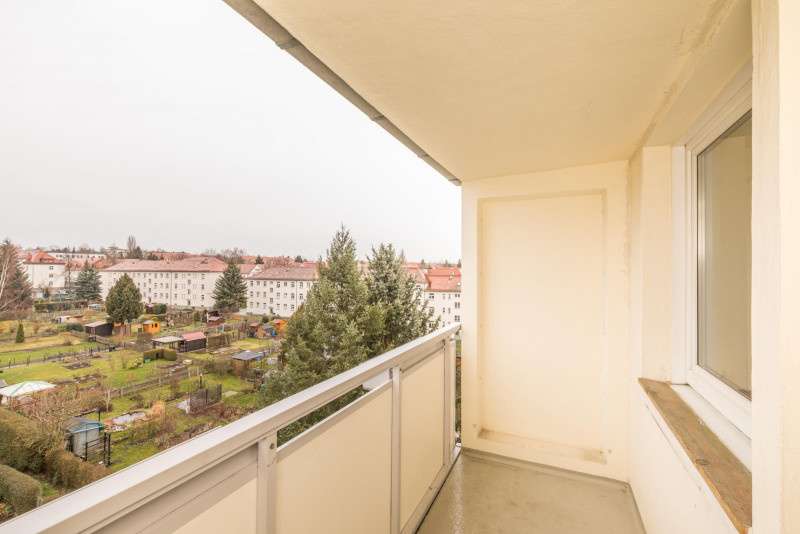 Wohnung zum Mieten in Chemnitz 267 € 48.99 m² 2 zimmer