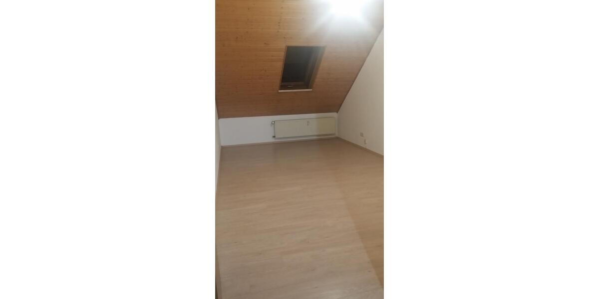 Dachgeschoßwohnung Weismain - 5 Zimmer, 110 m&sup2;, 895&euro; | Angebot:24847032