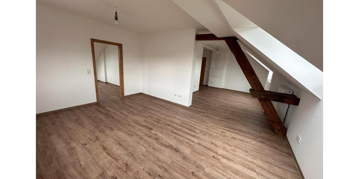 Dachgeschoßwohnung Neukirchen - 3 Zimmer, 68 m&sup2;, 1.234&euro; | Angebot:24431277