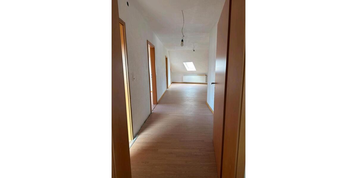 Dachgeschoßwohnung Bebra - 3.5 Zimmer, 69 m&sup2;, 650&euro; | Angebot:26584928
