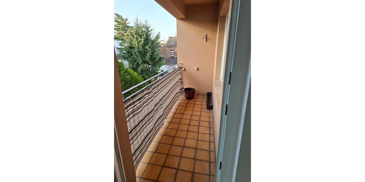 Etagenwohnung Krefeld Benrad - 2 Zimmer, 72 m&sup2;, 505&euro; | Angebot:25784062